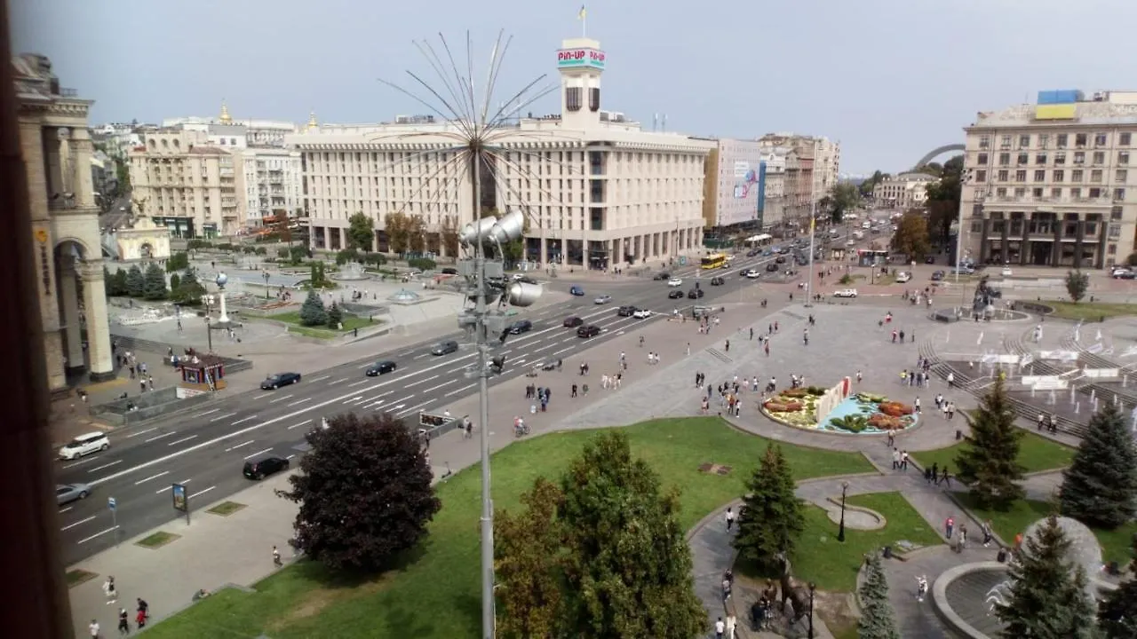 Apartment Independence Square - Khreschatyk. View On Independence Sq. Fountains Kyiv