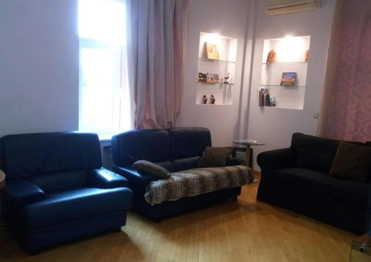 Apartment Independence Square - Khreschatyk. View On Independence Sq. Fountains Kyiv Ukraine
